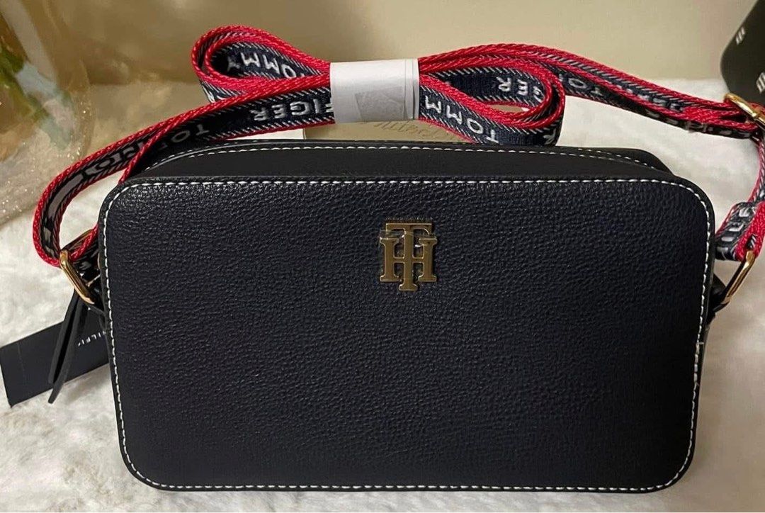 Tommy Hilfiger bags (Category: Luxury Bags & Wallets) located in Cavite. Submitted by jaimosh (Listing ID 1408285317, Image 2). Description: .