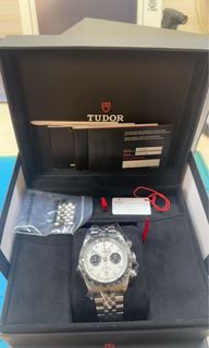 （分類：）位於 。 由 mengfei_watches 提交（商品編號 1408233411，圖片 1）。簡介： 。