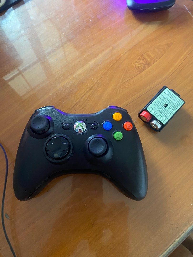 xbox 360 wireless controller (Category: Controllers) located in Naga. Submitted by andre5000xd (Listing ID 1408124494, Image 1). Description: Xbox 360 wireless controller -used once or twice, good as new -FREE battery package opened but not used -GCash or cash payment (for Naga City users).