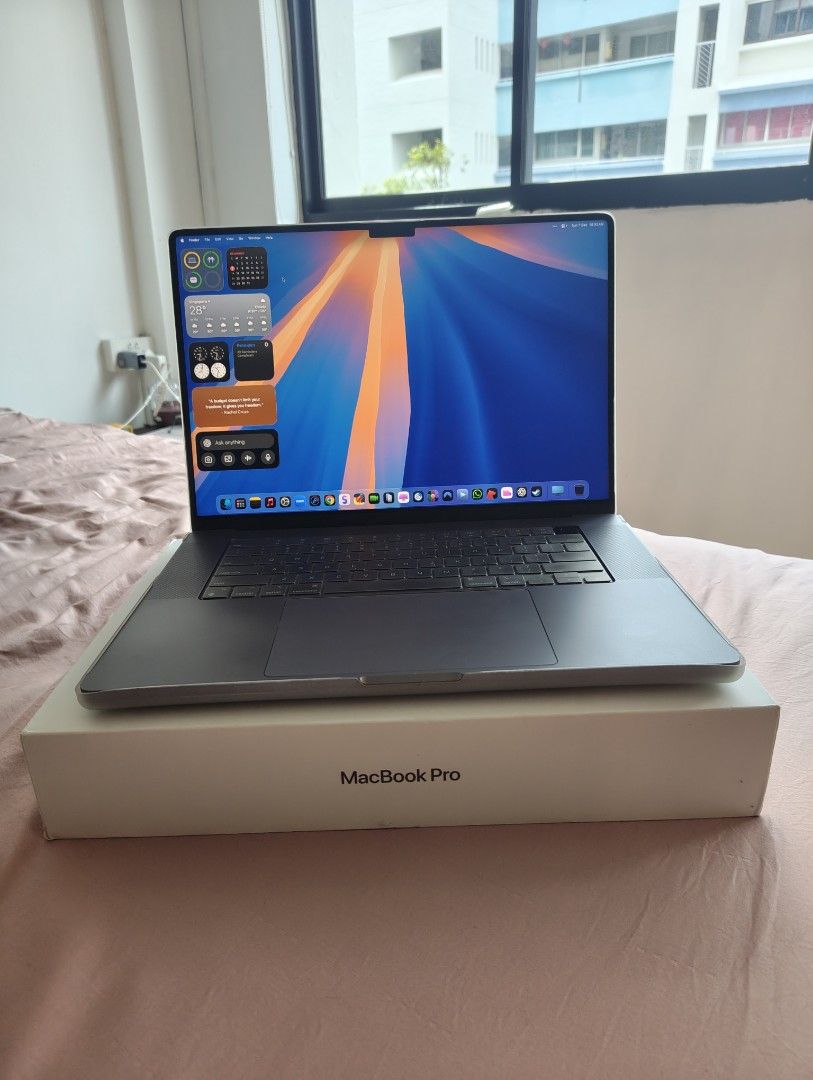 macbook pro 16 m1 max 32gb