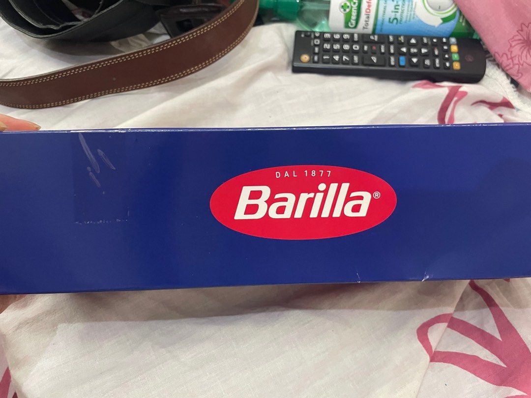 Barilla 3-in-1 Tongs (Category: Cookware & Accessories) located in Manila. Submitted by prelovedforcharityph (Listing ID 1408311731, Image 3). Description: - FREE Barilla 3-in-1 Kitchen Tool! - Functions as a noodle clip, egg filter, and mixer. - Features vibrant orange tongs. - Includes instructions for cooking spaghetti with Barilla sauce. - Complimentary item!.