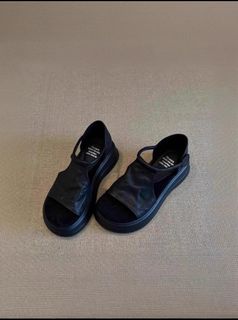 (Category: ) located in . Submitted by shoplittlrthings (Listing ID 1408487991, Image 1). Description: .