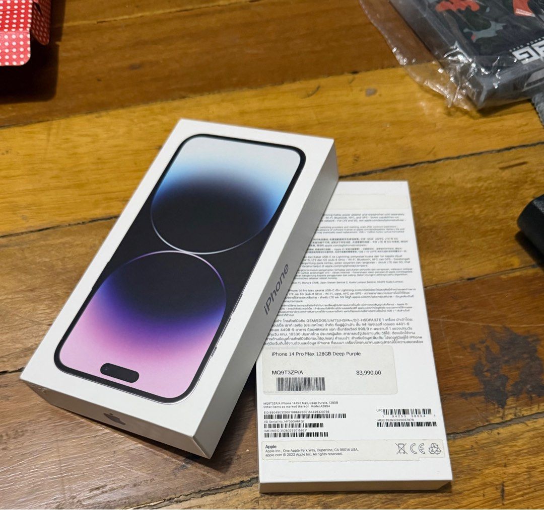 Box only Iphone 14 Pro Max complete box (Category: iPhone 14 Series) located in Paranaque City. Submitted by crew08 (Listing ID 1408301424, Image 3). Description: Iphone 14 Pro Max 128GB Deep Purple BOX ONLY Youll get everything you see in the photos..