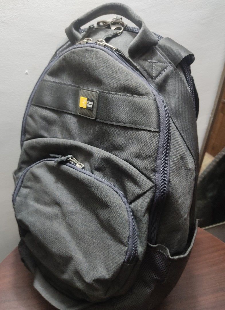 Case Logic Laptop Backpack (Category: Backpacks) located in Caloocan City. Submitted by skyhigh0919 (Listing ID 1408359833, Image 3). Description: Case Logic 17.3 Laptop Bagpack, mnsan lang nagamit, nasa aparador lang. orig price P5k plus. contact # 09388429469 ( slightly negotiable ) note: Laptop compatible & things. .
