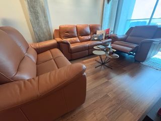 (Category: ) located in . Submitted by yling905 (Listing ID 1408421649, Image 1). Description: .