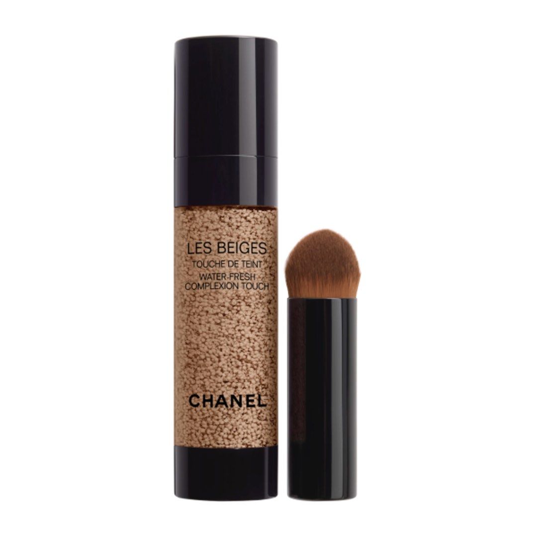 Chanel Les Beiges Water-Fresh Complexion Touch B40 (Category: Makeup) located in Mandaue City. Submitted by knucklehead2 (Listing ID 1408376813, Image 1). Description: I love this!!!! It feels like my skin but 100x better. Super light lang sa face. But sadly, it’s not my shade :( will be buying another one Bought at Rustans Cebu last Dec 1, 2025. The brush that comes with it is unused. 95% full.