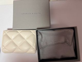 （分類：）位於 。 由 katechauuu 提交（商品編號 1408429941，圖片 1）。簡介： 。