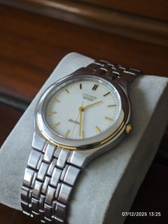 (Category: ) located in . Submitted by thewatchshop25 (Listing ID 1408349906, Image 1). Description: .