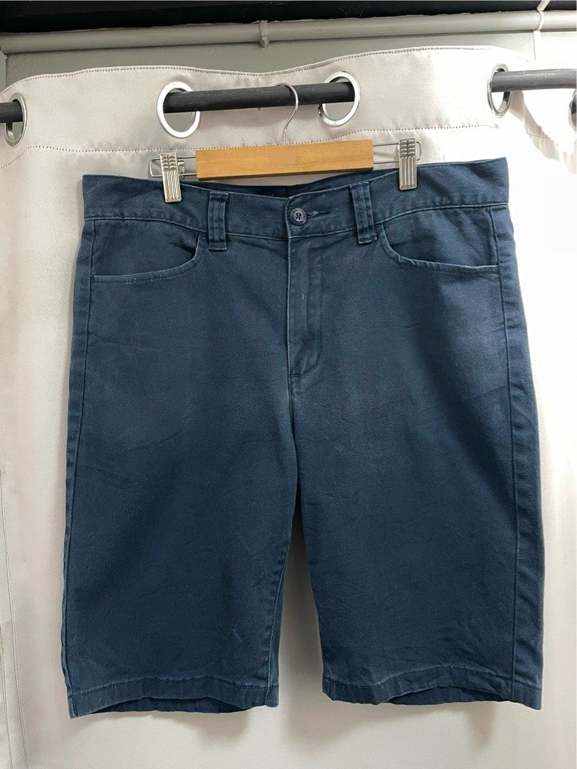 Element Shorts (Category: Shorts) located in Calamba. Submitted by rummaged.ph (Listing ID 1408360478, Image 1). Description: MO34 Product Description Width: 32-34” Length: 21.5” Leg Opening: 9.5“ Condition: 9.8/10 Issue: faded washtag DM for more details :) COLOR MAY VARY DUE TO LIGHTING. loi Want more detailed photos? DM Us.