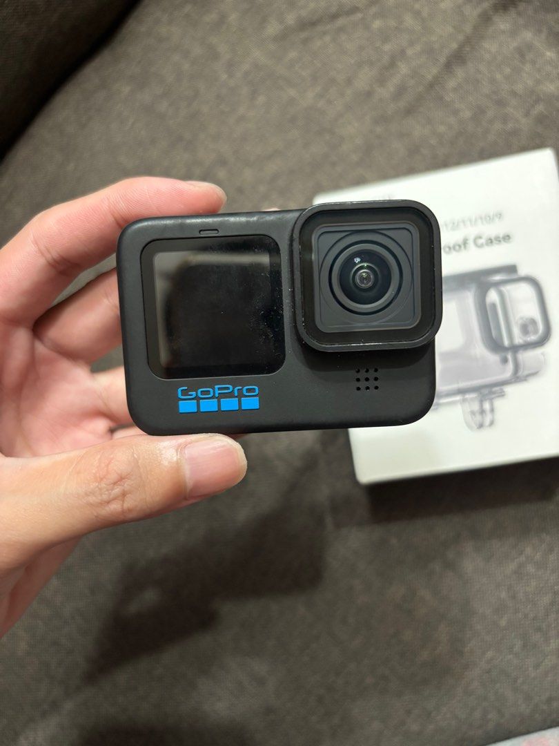 GoPro HERO10 Black (Category: Cameras) located in Pasay City. Submitted by zapstahp (Listing ID 1408347688, Image 2). Description: Inclusions: -Unit -Battery -Waterproof case no box and charger (type c) Slightly negotiable.