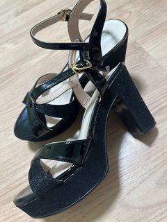 (Category: ) located in . Submitted by preloved_bybelle (Listing ID 1408472026, Image 1). Description: .