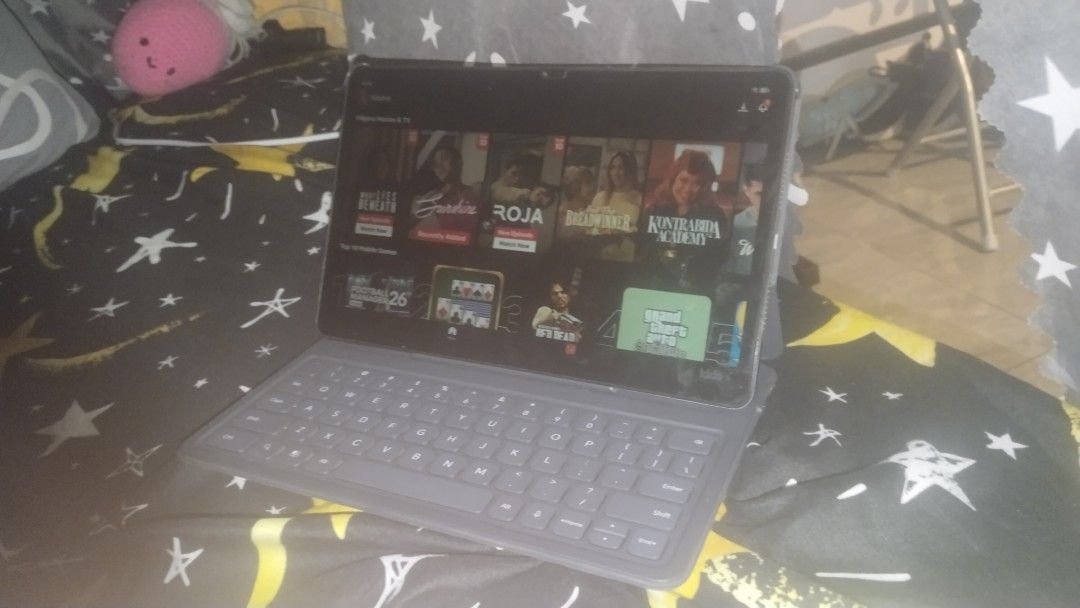 Honor Pad X9 - Used for 1 year (Category: Android) located in Caloocan City. Submitted by jekhacloe139560 (Listing ID 1408317230, Image 2). Description: RFS: Upgrading Good for movies and music, but I used it for note taking.