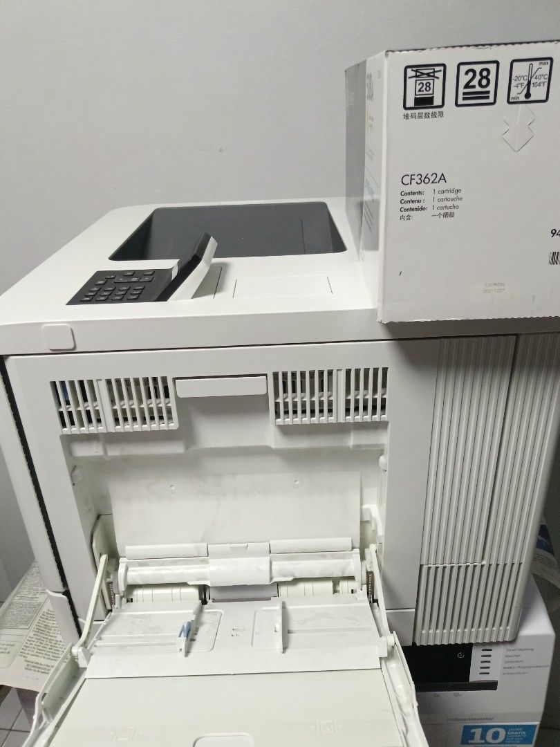 HP Printer (Category: Printers, Scanners & Copiers) located in Singapore. Submitted by dnana.b (Listing ID 1408357629, Image 2). Description: HP Laserjet Enterprise M553 Extra ink available at separate Cost.