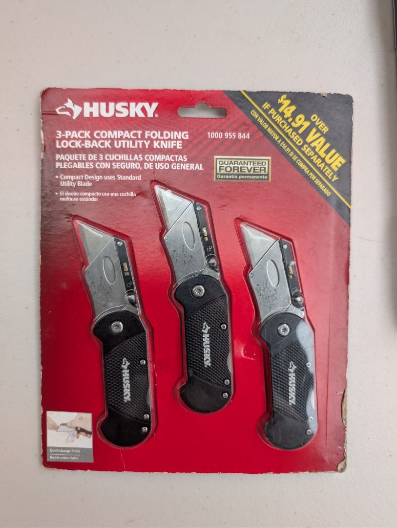 Husky 3-Pack Compact Folding Lock-Back Utility Knife [IMPORTED] (Category: Knives & Chopping Boards) located in Quezon City. Submitted by geloboy10 (Listing ID 1408443892, Image 1). Description: ✅ Imported - US ✅ Brand New ⚠️ Opened Box for Picture Taking and Viewing 3-pack of Husky compact folding lock-back utility knives. They feature a compact design with a quick-change blade mechanism. The knives have a lightweight aluminum body construction 