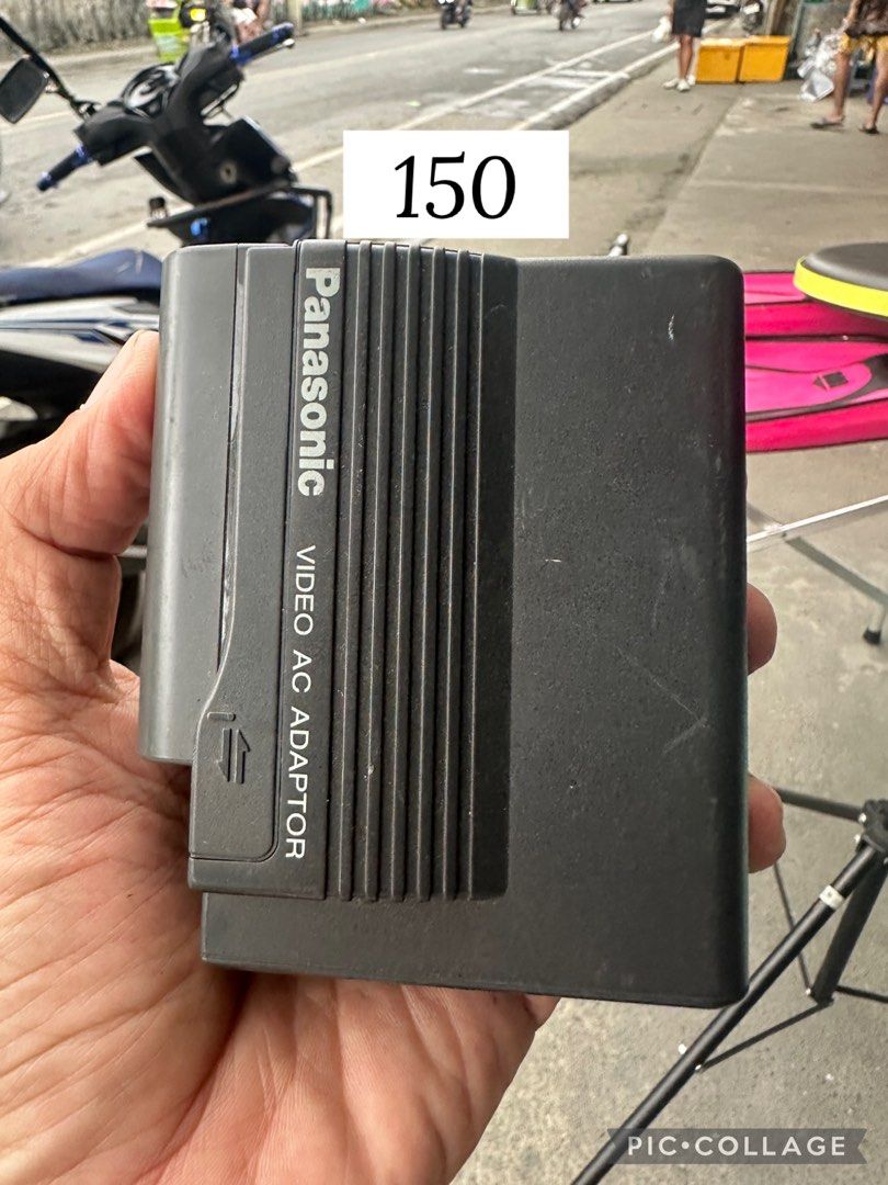 Japan Surplus Camera Battery Charger (Category: Cameras) located in Rodriguez. Submitted by pwestoonlinestore (Listing ID 1408381698, Image 3). Description: Untested unit pero may power. Yung iba need ata ng battery para matrigger yung power light. 150 each .
