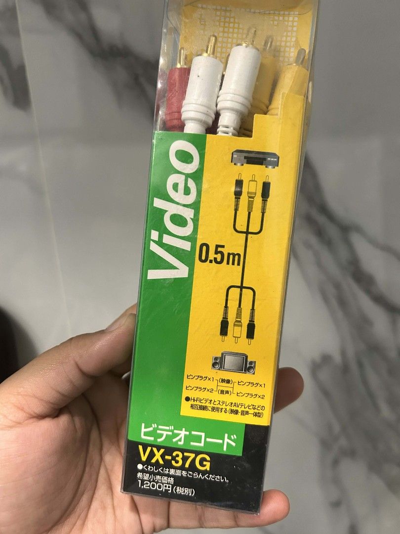 JVC Video Cable (VX-37G) – 0.5m (Category: Cables & Adaptors) located in Catbalogan. Submitted by jpnsrpls (Listing ID 1408382466, Image 2). Description: JVC Video Cable (VX-37G) – 0.5m 🇯🇵 ✅ Brand: Victor • JVC 📏 Length: 0.5 meter 🔴⚪🟡 RCA AV cable (Video + Audio L/R) 📼 Perfect for TV / DVD / VCD / karaoke / old consoles 📦 With box / good condition.