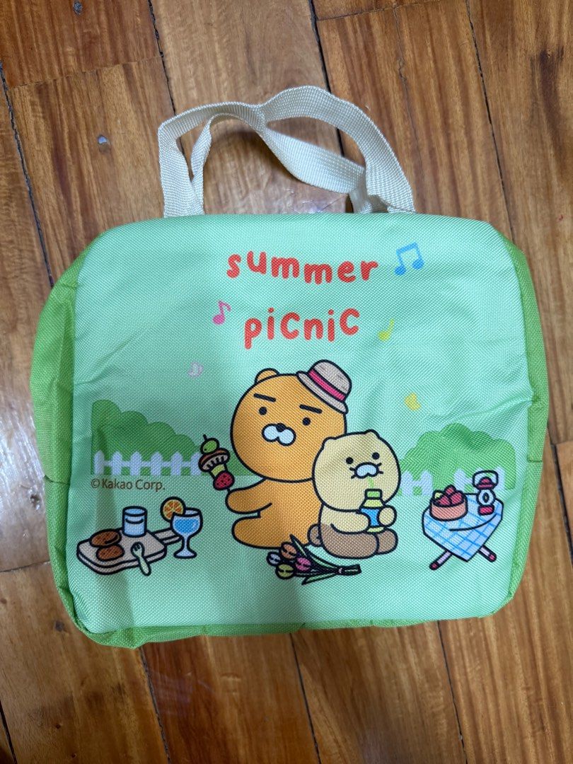 Kaokao Friends Lunch Bag (Category: Other Babies Going Out Needs) located in Manila. Submitted by a.c.shop (Listing ID 1408472429, Image 1). Description: No tag.