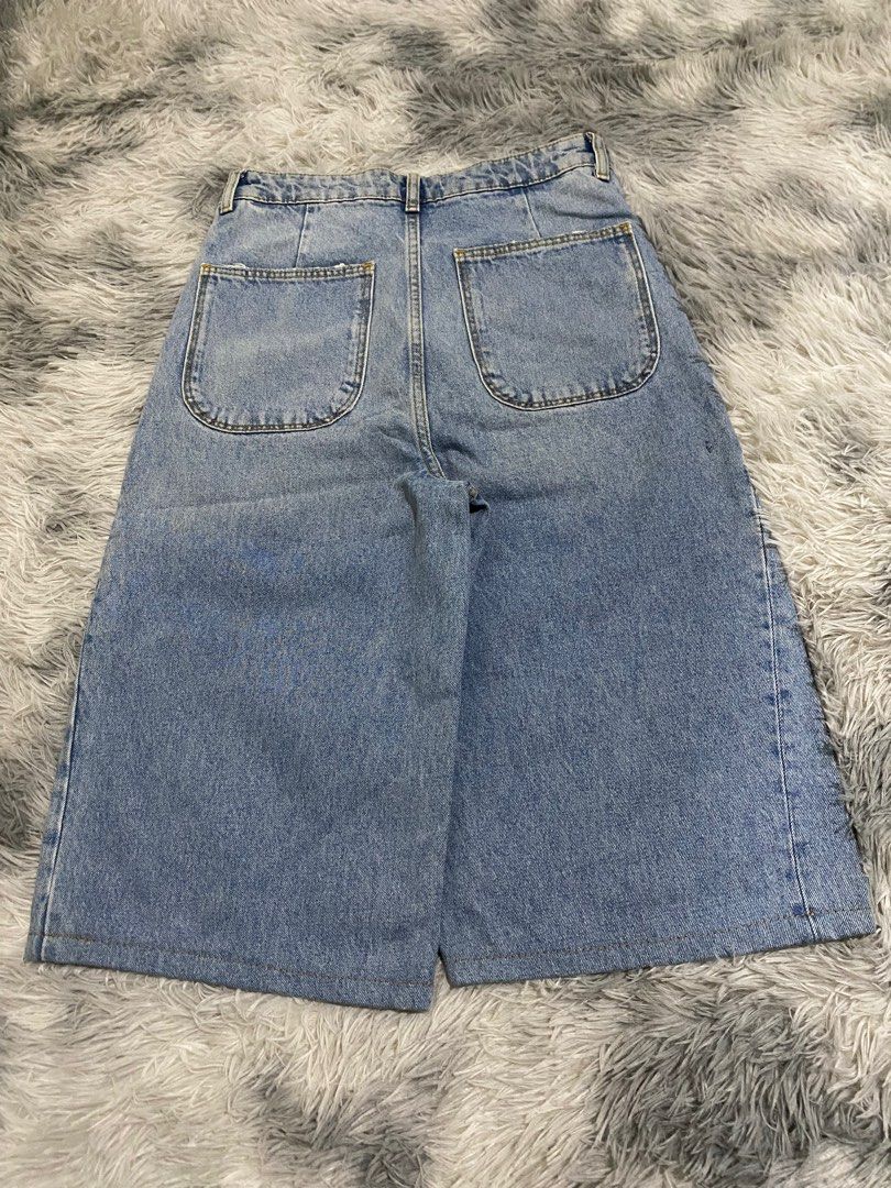 long jorts (altered) HARD x HEAVY (Category: Shorts) located in Malabon City. Submitted by flowstate_rem (Listing ID 1373401588, Image 2). Description: 🧷Dimes size 29 length 27 leg opening 10.5 thighs 12.