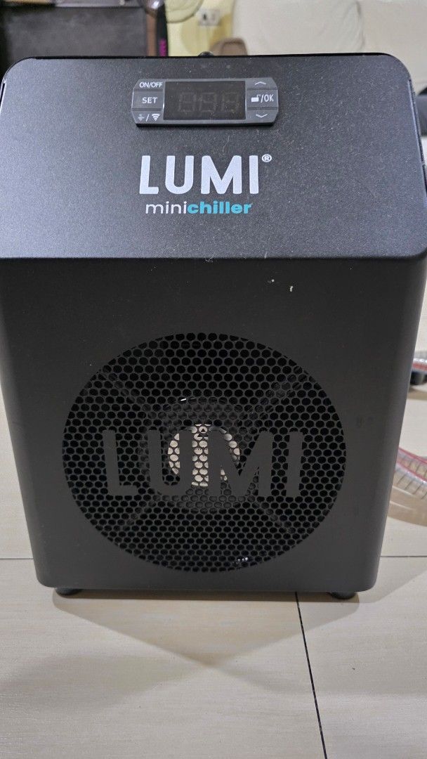 LUMI miniULTRA Chiller LM-03-OC (Category: Refrigerators and Freezers) located in Valenzuela. Submitted by cbcsjr (Listing ID 1408423568, Image 1). Description: missing 1 hose used less than 5 times..