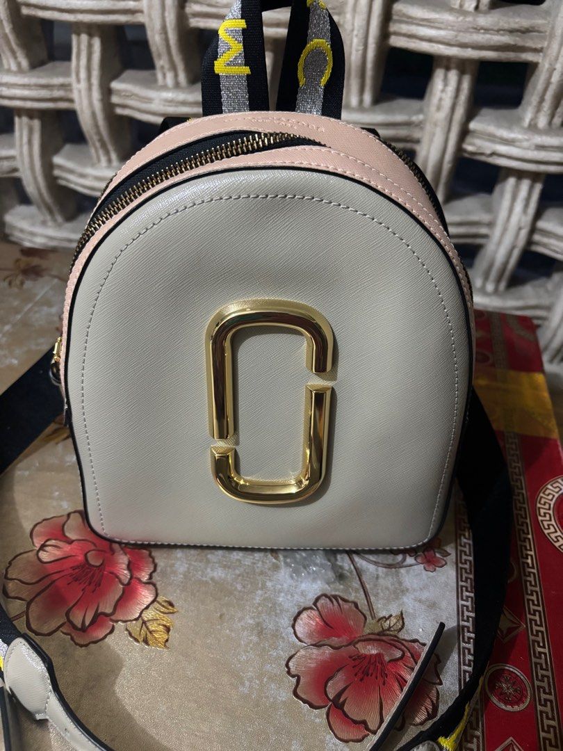 Marc Jacobs Pack Shot mini backpack (Category: Luxury Bags & Wallets) located in Meycauayan. Submitted by maxsshopzter (Listing ID 1408411405, Image 2). Description: .