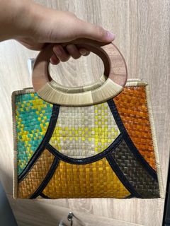 (Category: ) located in . Submitted by peeveepreloved (Listing ID 1408322554, Image 1). Description: .