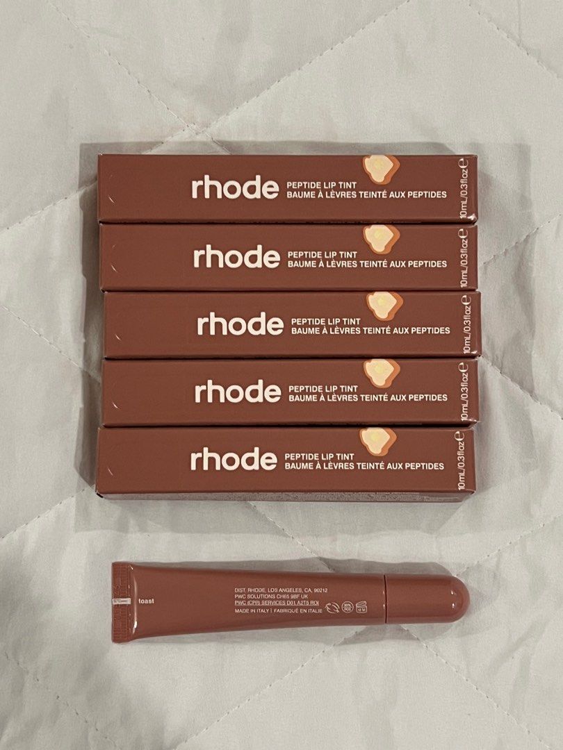 Rhode Scented Peptide Lip Tint (Toast) (Category: Makeup) located in Paranaque City. Submitted by ishopandneverdrop (Listing ID 1408373076, Image 2). Description: - Purchased directly from Rhode website - Same-day delivery via Grab / Lalamove - Provincial delivery via J&T / LBC No negotations. Fixed price..