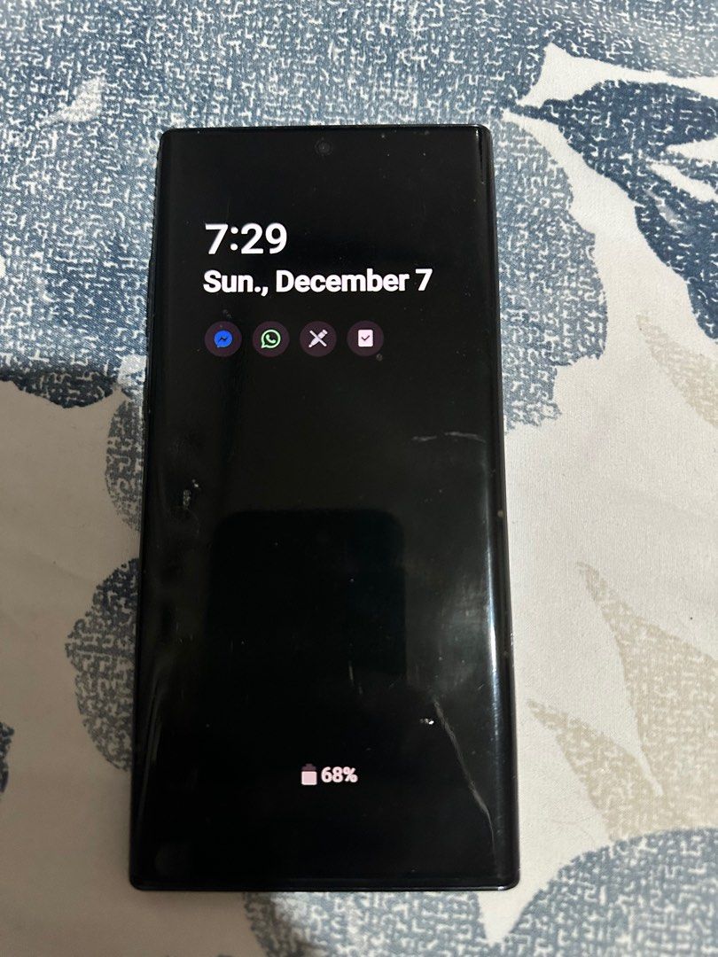 samsung galaxy note 10 plus (Category: Samsung) located in Bacoor. Submitted by gilbertsingsonantonio21 (Listing ID 1408423154, Image 1). Description: The Samsung Galaxy Note 10+ features a large 6.8” Dynamic AMOLED display, Exynos 9825/Snapdragon 855 chip, 12GB RAM, a versatile quad-camera setup (12MP wide, 12MP telephoto, 16MP ultrawide, ToF), and a 4300mAh battery with fast/wireless charging, all housed in a premium glass/aluminum body with an