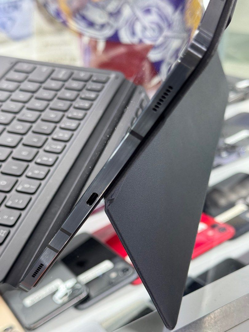 Samsung Tab S7 128gb LTE Complete (Category: Android) located in San Juan City. Submitted by keannagadgetph (Listing ID 1408420847, Image 2). Description: Available Units for today's POST! Samsung Tab S7 / 128gb / FU / w/ keyboard pen - any colors available - good condition - 95 Makinis - good battery - no issue / repair - Any colors available ~ Accepting SWAP / TRADE IN / INSTALLMENT / BINTA UNIT ~ CASH ON DELIVERY METRO MANILA / LBC PAYMENT FIR
