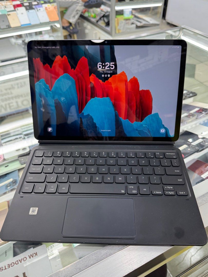 Samsung Tab S7 128gb LTE Complete (Category: Android) located in San Juan City. Submitted by keannagadgetph (Listing ID 1408420847, Image 1). Description: Available Units for today's POST! Samsung Tab S7 / 128gb / FU / w/ keyboard pen - any colors available - good condition - 95 Makinis - good battery - no issue / repair - Any colors available ~ Accepting SWAP / TRADE IN / INSTALLMENT / BINTA UNIT ~ CASH ON DELIVERY METRO MANILA / LBC PAYMENT FIR