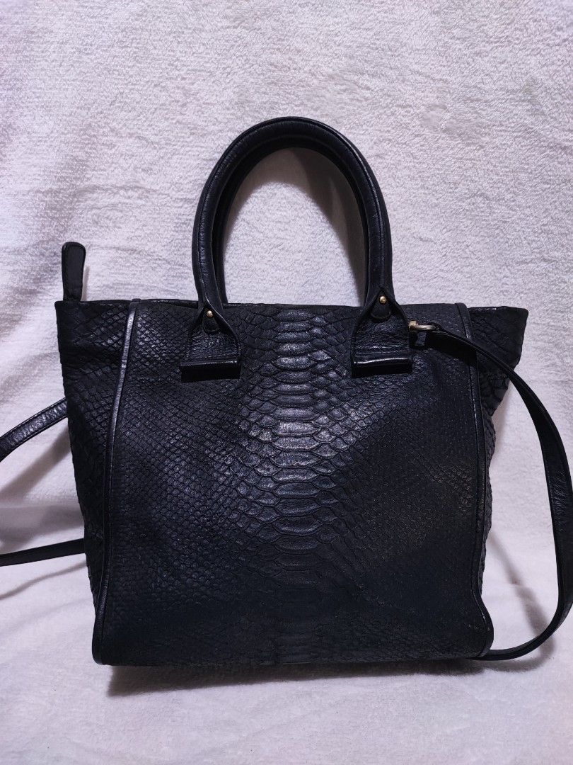 See by Chloe bundle (Category: Luxury Bags & Wallets) located in Baguio. Submitted by jayrgijc52758 (Listing ID 1408443855, Image 3). Description: See by chloe bundle Both original 2 way- medium size Suede - small size, di kasya phone, kasya bifold wallet 2300.