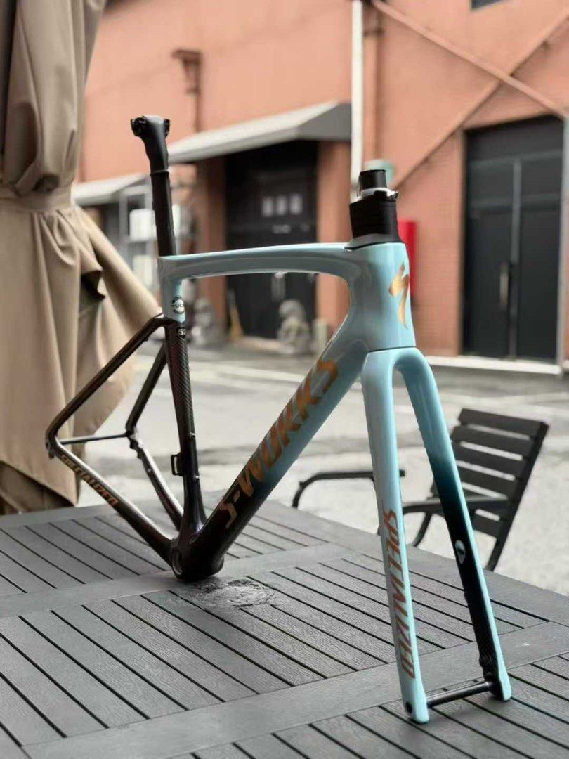 S-Works Tarmac SL7 Frame Size 52 (Category: Bicycles) located in Singapore. Submitted by paragon.cycles (Listing ID 1408350396, Image 2). Description: Without Handlebar Size 52.