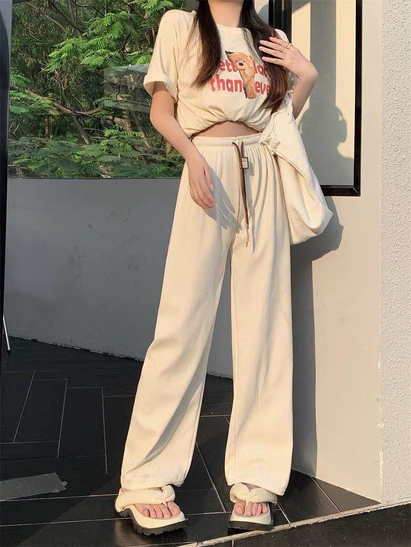 White Fur Winter Pants (Category: Other Bottoms) located in Manila. Submitted by secondchanceplease (Listing ID 1408457880, Image 1). Description: bought at 60rmb very thick good quality washed but never used waist: 27-28in length: 36in.