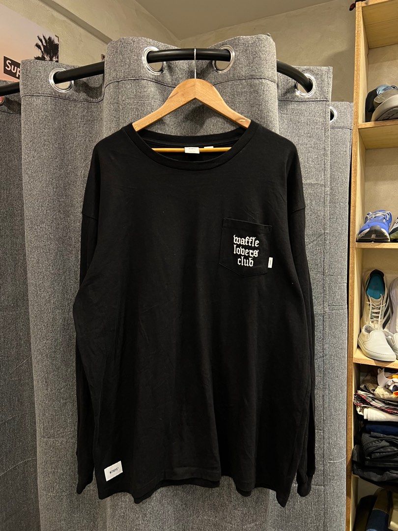 WTAPS x Vans "Waffle Lovers Club" L/S (Category: Activewear) located in Quezon City. Submitted by cityboycrates_ph (Listing ID 1408421484, Image 2). Description: Size: XL 32" length 26" width Material: Cotton Made In: Japan Condition: Excellent Color rate: 9.5/10 Issue: None Take a quick moment to double-check the size & condition. Once an order is placed and confirmed, we may not be able to make changes or offer cancellations/refunds We want you