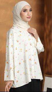 (Category: ) located in . Submitted by aisya.prelovedstore (Listing ID 1408301336, Image 1). Description: .