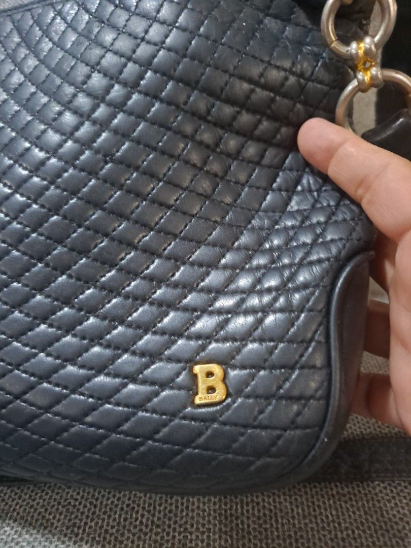 Bally Sling Bag (Category: Luxury Bags & Wallets) located in Cebu City. Submitted by atetskie (Listing ID 1408542069, Image 2). Description: .