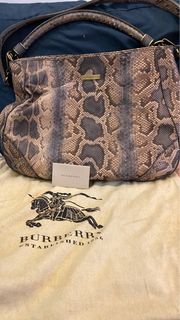 (Category: ) located in . Submitted by authentic_bags_n_women_clothes (Listing ID 1408668930, Image 1). Description: .