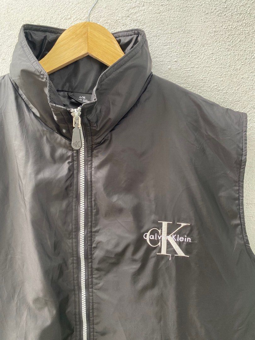 Calvin Klein Black Nylon Vest (Category: Vests) located in Cavite. Submitted by loadeadgears (Listing ID 1408602909, Image 2). Description: Calvin Klein Black Nylon Vest Size: L/XL Dimes: W26 L30 Excellent condition No issue 799 plus sf.