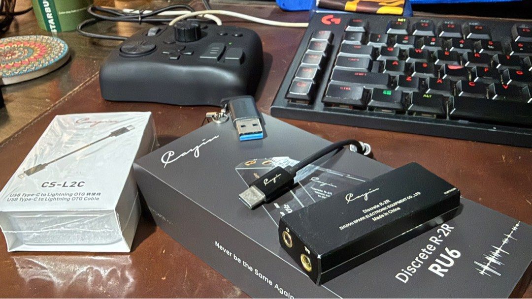 Cayin RU6 Amplifier/DAC (Category: Headphones & Headsets) located in Makati City. Submitted by migztr (Listing ID 1408622978, Image 1). Description: Like new Complete box: Type C - C C - USB Adapter.
