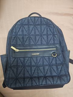 (Category: ) located in . Submitted by kurominmy (Listing ID 1408652310, Image 1). Description: .