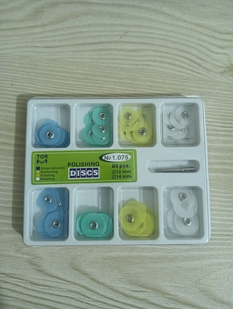 Fiber Post, Polishing Discs, and Dental Burs (Category: Medical Supplies & Tools) located in Manila. Submitted by cmbrd (Listing ID 1408664293, Image 2). Description: All items 100 pesos each! - Fiber post - Polishing disc - Prophy brush - Burs for straight low speed handpiece 📍Sta. Rosa, Laguna.