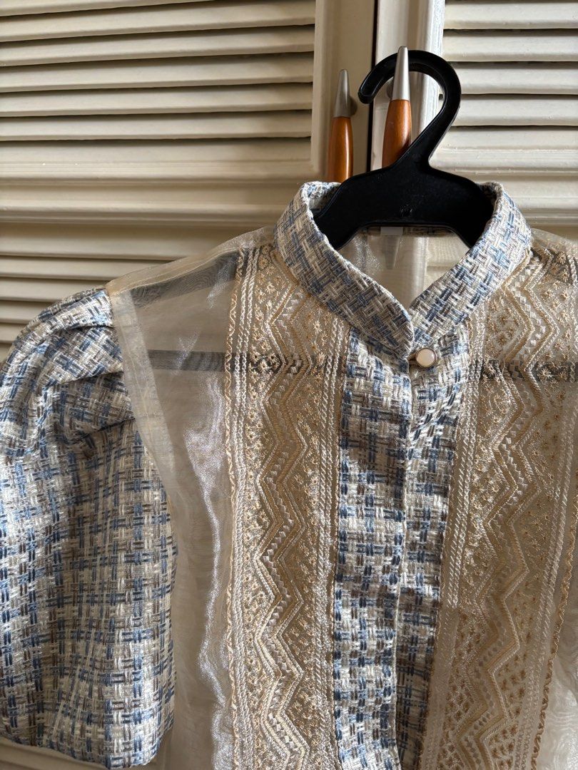 Filipiniana Top for RENT (Category: Blouses) located in Marikina City. Submitted by buynsellph (Listing ID 1408592846, Image 2). Description: - Elegant blouse with intricate embroidery For rent Filipinina top Size S-M.