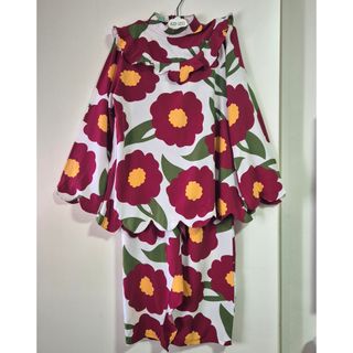 (Category: ) located in . Submitted by hannaboutique (Listing ID 1408519517, Image 1). Description: .