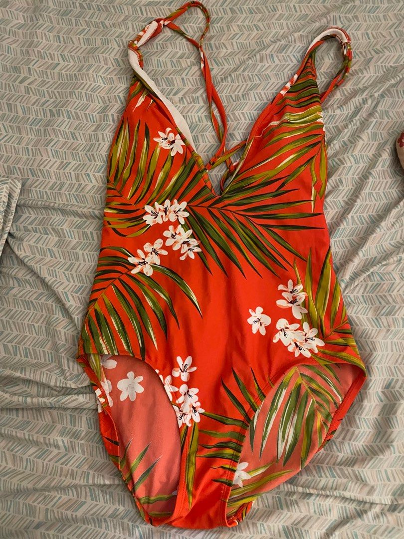 Floral Print One-Piece Swimsuit (Category: Bikinis & Swimsuits) located in Quezon City. Submitted by samflowers (Listing ID 1408541972, Image 1). Description: Selling barely used swimsuits! One piece not bagay sakin hehe :) .