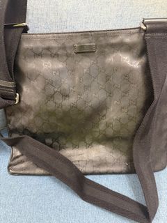 (Category: ) located in . Submitted by luxuryshopper01 (Listing ID 1408625782, Image 1). Description: .