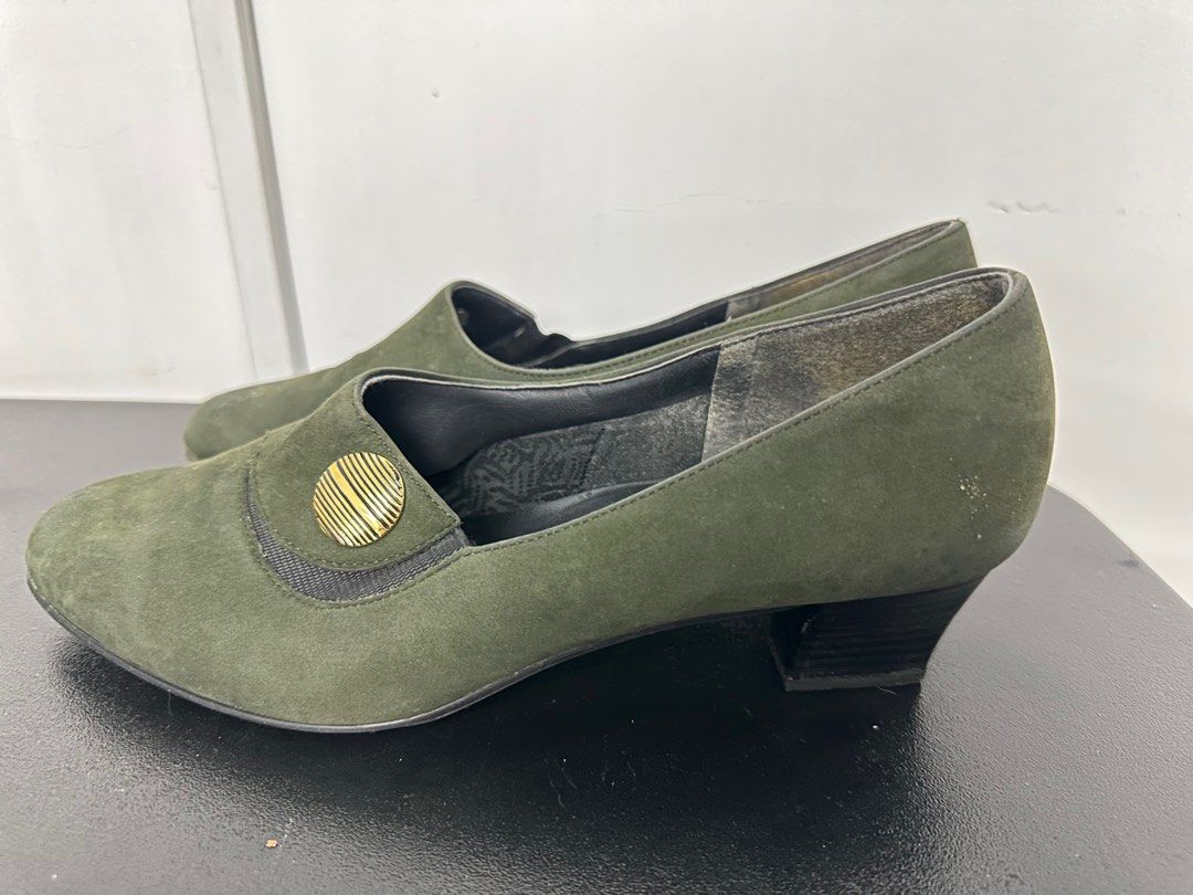 HOGL Olive Green Heels Size 8 (Category: Heels) located in Quezon City. Submitted by cm_abuad (Listing ID 1408646923, Image 2). Description: - HOGL heels in olive green - Size 8 - Decorative gold button detail - Block heel - Slip-on design - Soles show wear - Made in Austria.