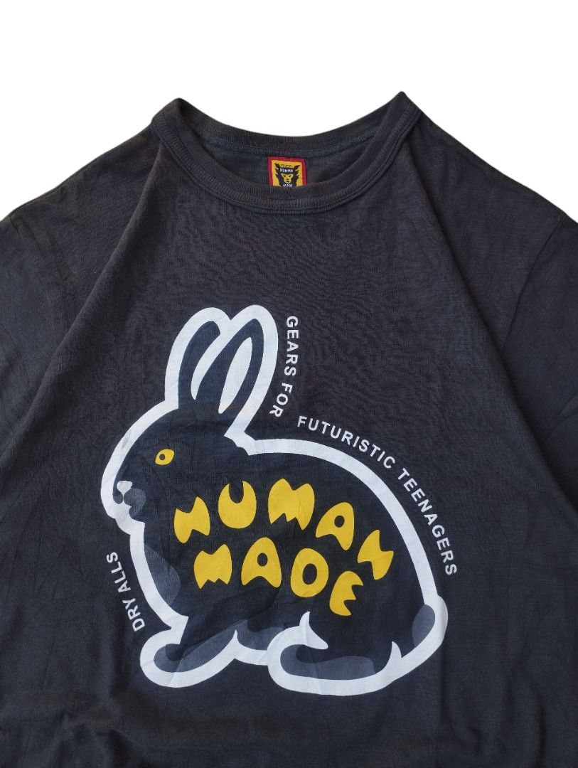 HUMAN MADE (Category: Activewear) located in Guihulngan. Submitted by johnrealvi59756 (Listing ID 1408611967, Image 2). Description: HUMAN MADE 🔥 ◼️SMALL ON TAG ◼️20x25 DIMES ◼️10/10 COLOR RATE ◼️ASNEW CONDITION ◼️NO ISSUE PM ME IF YOU'RE INTERESTED 🏷️.