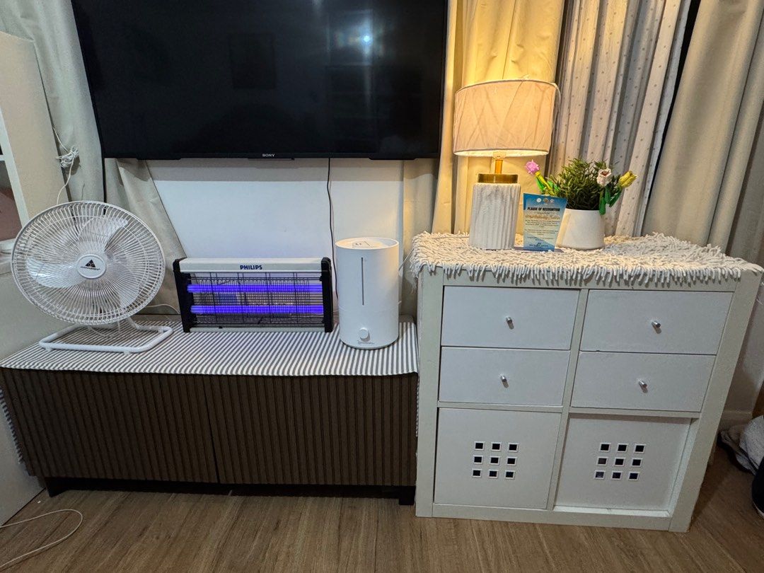 Ikea besta and ikea kallax set (Category: TV Consoles) located in Quezon City. Submitted by joy.dimaliwat (Listing ID 1408659297, Image 1). Description: 2k each Upgrading furniture You may check prior purchase Good deal! Visit ikea website for size .