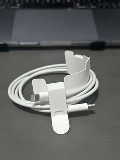 Apple Original Lightning Cable