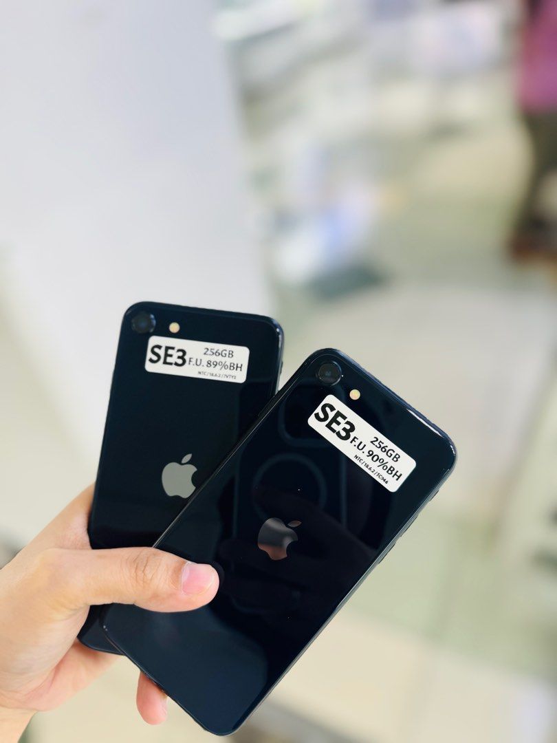 Iphone SE 2022 256GB 89BH no issues Openline NTC (Category: iPhone SE Series) located in San Juan City. Submitted by najihahtelecomshop2018 (Listing ID 1408673580, Image 1). Description: Legit Store | Original unit FOR SALE | TRADE / SWAP ▫️INSTALLMENT thru: 🔸Credit Card (straight / installment) 🔸Ggives / Gcredit + 6% interest 🔸Spay Later + 6% interest (RFS: Buy and Sell any kinds of Gadgets) Description: iPhone SE 2022 256GB ( other GB are al