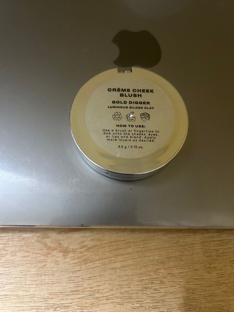 Issy & Co. Crème Cheek Blush - Gold Digger (Category: Makeup) located in Quezon City. Submitted by madmaxe_ (Listing ID 1408655091, Image 3). Description: Issy creme cheek blush Gold digger Luminous glided clay Barely used, just stocked.